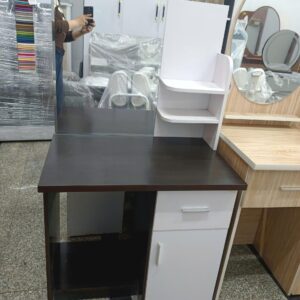 Bàn trang điểm 7